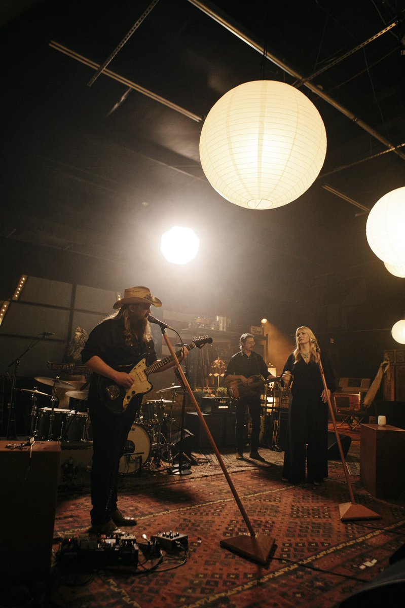 ChrisStapleton's tweet image. The Late Show with Stephen Colbert ·  12.7.20

📸: @andybarron