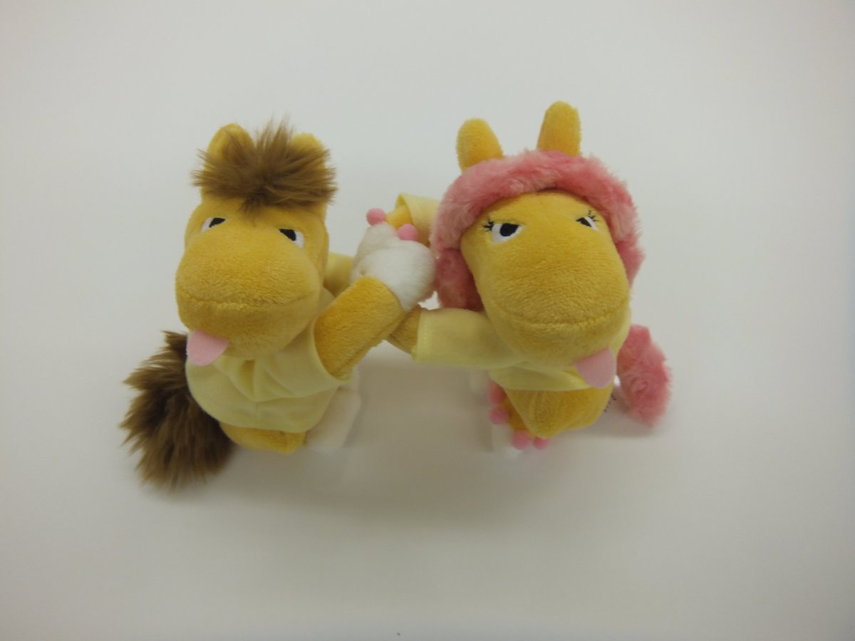 Championstck 本日から ギュッと うまたせ ウマタセーヌ が新発売 それぞれの腕の部分は ほぐれますが 二人は絶対離れません 寒くなってきても 二人はアツアツです ご来場の際は 是非ともご覧ください Tck うまたせ ウマタセーヌ