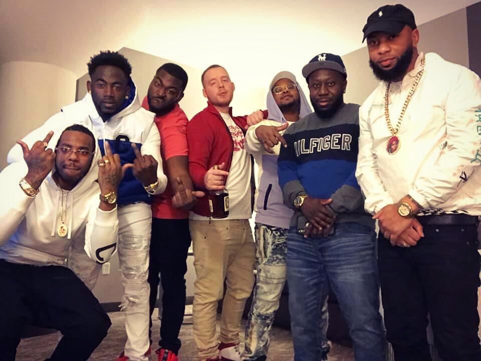 S0l0Jayy's tweet photo. New Friends Not Needed #WolfPack #30Gang #TerrorSquad #KillaKlan #TeamLetsFukOff https://t.co/9u9ZKtJ9ZS