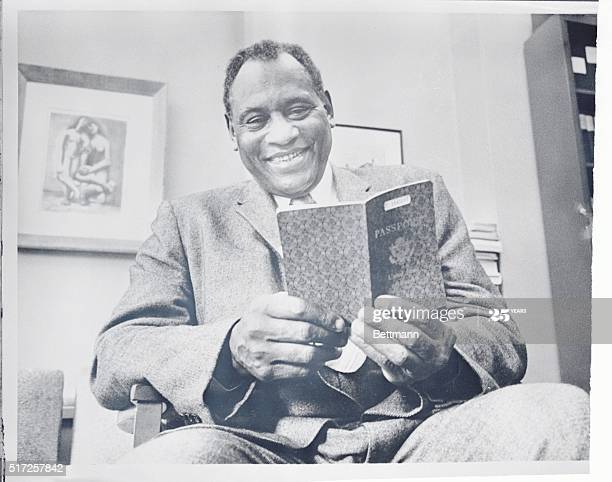 1958 (June 16th) The Supreme Court, in a 5–4 split decision on the related Rockwell Kent & Walter Briehl cases (Kent v. Dulles), announced that the Secretary of State had no right to deny a passport to any citizen because of his political beliefs. Robeson gets his passport back.