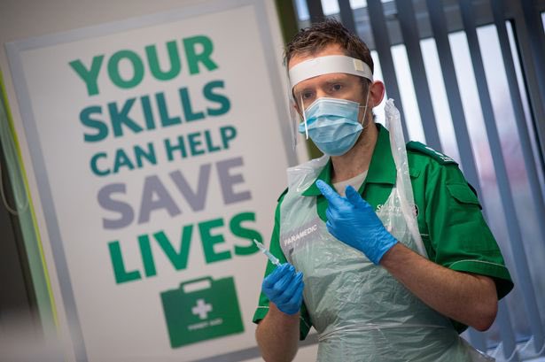 And now we move to embark on the next phase of our COVID-19 response  https://www.mirror.co.uk/news/uk-news/inside-covid-19-vaccine-centre-23120873.amp?fbclid=IwAR13ps9UgSMXndXynoU4OYQKXa29cY9-p-TURf_w_Yi20tb1q5wRfPYfPi4&__twitter_impression=true