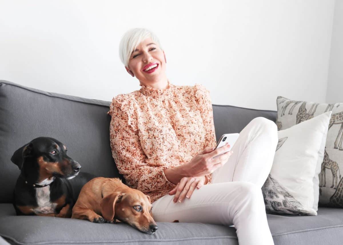 Completely honoured to be a recipient for such a sought-after Award #PanacheWomenOfWonderAwards

Read more about my efforts to connect &amp; support entrepreneurs and businesses during lockdown, in this <a href="/TheSAnews/">TheSouthAfrican.com</a> piece

thesouthafrican.com/lifestyle/ente…

#LiezelOnline #2ndannualwowawards2020