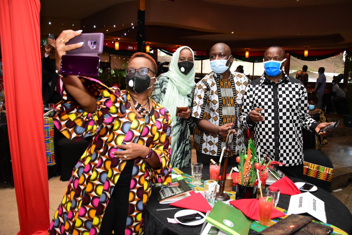 Our council members enjoying a selfie moment at the KISM SPURS Awards. <a href="/murichugn/">Grace Murichu</a> <a href="/NimoMH/">Nimo A. Hussein</a> <a href="/Allanmondi/">Omondi MA</a> @Jeremiahnthusi

#TeamSCM #KISMAwards2020