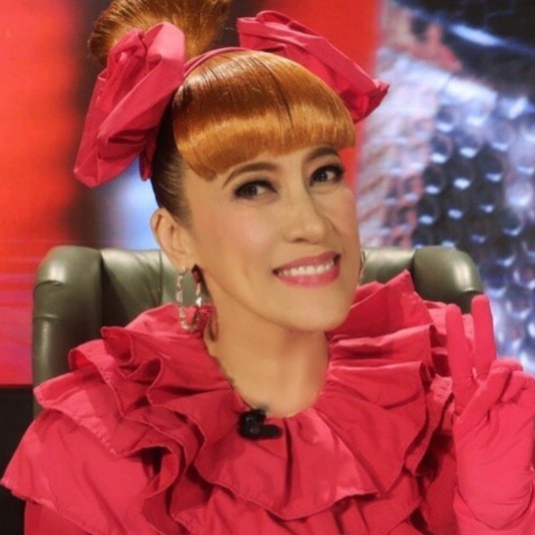 rosieoutsang's tweet image. #NewProfilePic #LisaPH