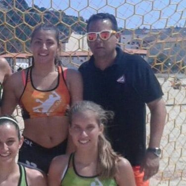 SPIT_es's tweet photo. Ayer nos dejó @gregoriconill presidente del @ARHSLaRoca equipo al que #SPIT ha patrocinado. Un marido, padre, deportista, político, entrenador... amigo! DEP Un fuerte abrazo a la família y al club #ARHS https://t.co/AWDgqBkF7J