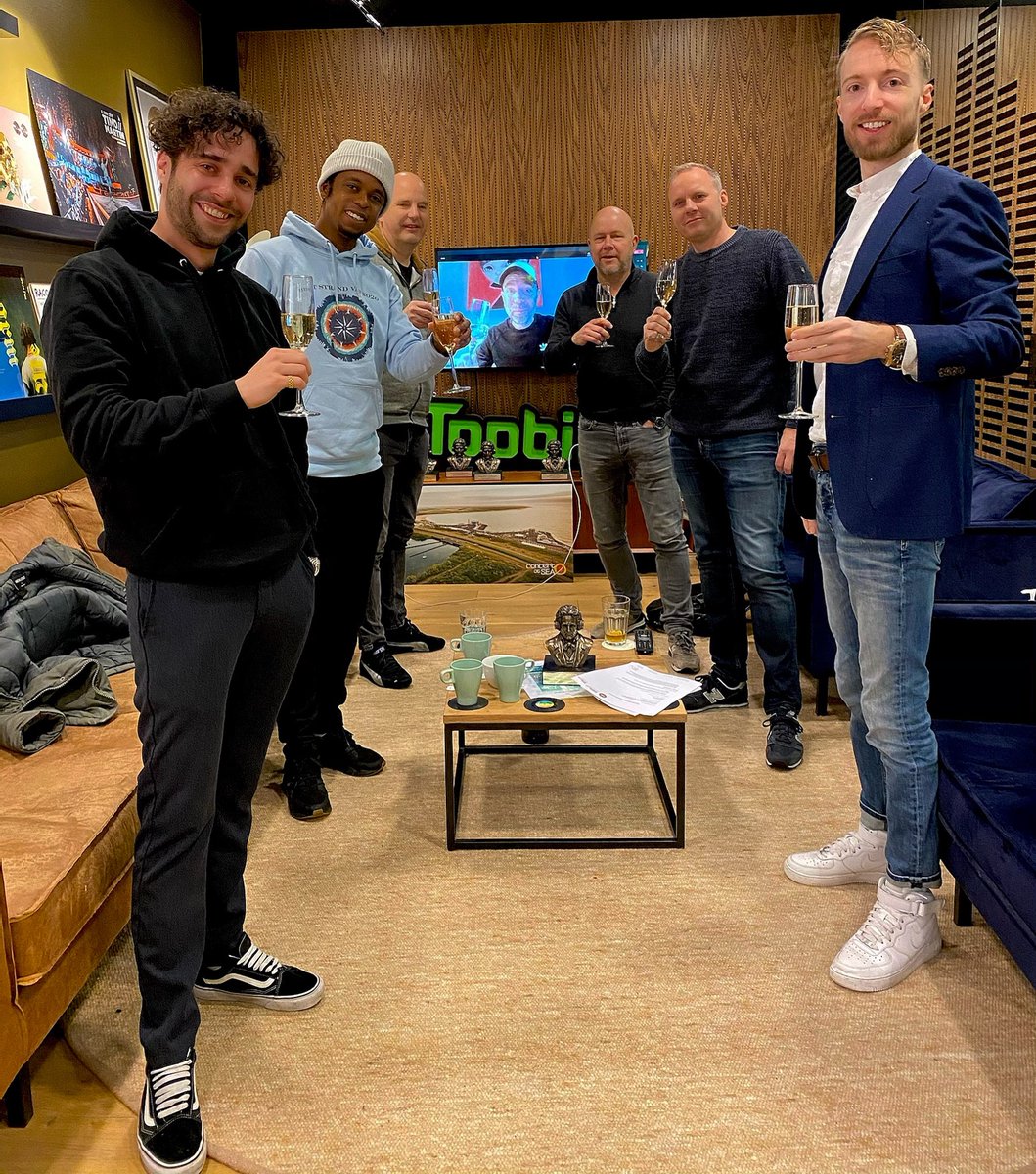 Trots op onderstaand bericht. Een mooie volgende stap! We blijven bouwen. 💪📈

entertainmentbusiness.nl/muziek/pennies…