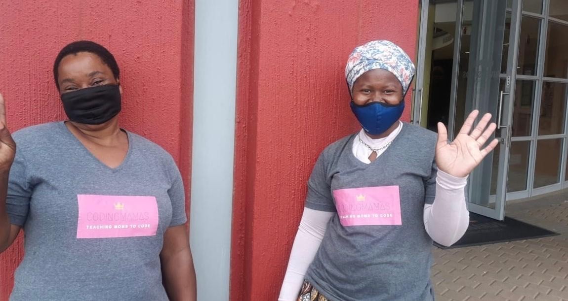 ukinsouthafrica's tweet image. Last week @UKSATechHub launched #codingmoms, a digital training programme delivered in communities where #GBV is prevalent. Women are taught digital skills to help them to participate in the digital economy while creating an enabling environment for their children. #16Days