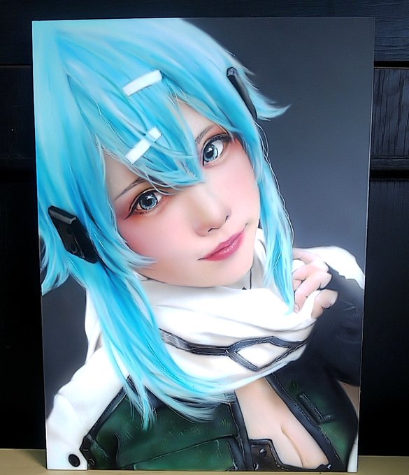 シノンコスプレのえなこり(@enako_cos )のアナログ絵
前に描いたのをちょい修正～
今見ると甘いな～今ならもっと高いレベルで描けるはずだから、中野一花かブラックマジシャンガールのえなこりんを描く!
ってか、えなこりんは可愛い! 