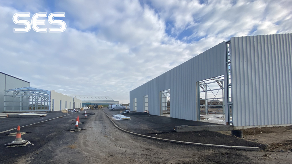 SouthEastSteel's tweet photo. Project Update :: Columbus Avenue, Phase Four

After 12 days onsite the progress is amazing, three frames erected and 50% clad, well done team!

#SES_Group #SESGroupofCompanies #SouthEastSteel
#IndustrialBuildings #IndustrialUnits 
#Guildcrest #Guildcresthomes 
#Manston #Ramsgate https://t.co/wsZoOGeGQi