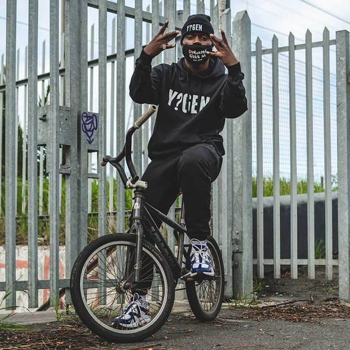 EjayCPT_'s tweet photo. STILL GOTTA HU$$LE EVEN WHEN ITS LOCCDOWN 🔒

#ThisIsTheComeBack 
#WHOISPETTY 
#YGEN2020 

@ygen_apparelcpt 

@ygen_ent_cpt https://t.co/FrW1txYRIK