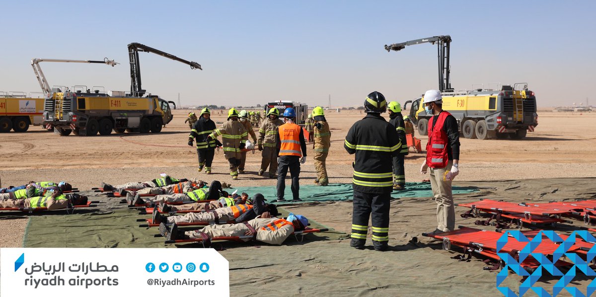 اختبرت #مطارات_الرياض اليوم فرضية انفجار محرك طائرة في #مطار_الملك_خالد الدولي، وذلك بالتعاون مع كافة الجهات أعضاء لجنة الطوارئ الدائمة بالمطار.