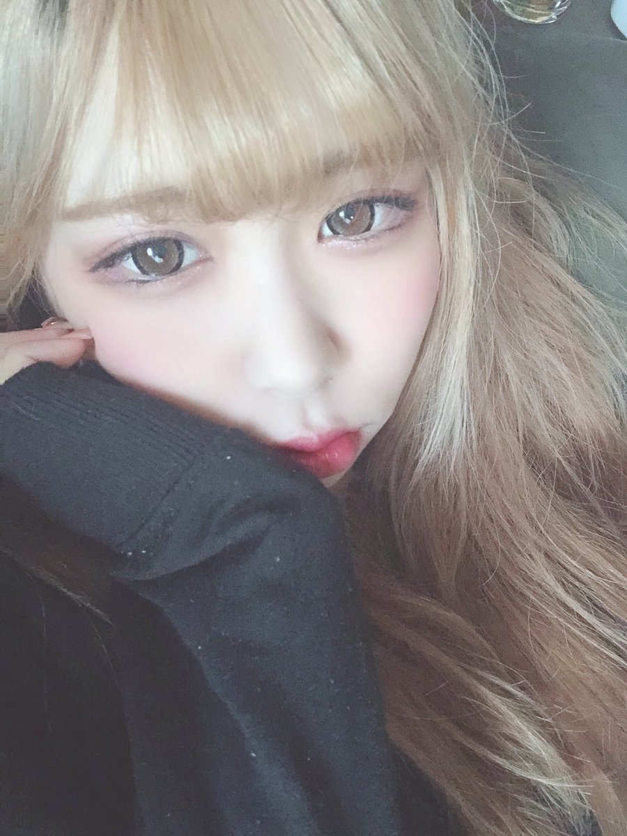あたし 一瞬だけね 裏アカ女子ᅠᅠ 裏垢女子 自撮り界隈 自撮り晒すとフォロワー増えるって聞いたんですが 少しでもいいなと思ったらrtorいいね 病み垢さんとつながりたい メンヘラさんとつながりたい 地雷系女子