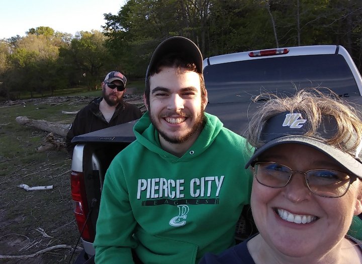 MrsDouglas3isd's tweet image. Counting my blessings cont'd. #2 Covid quarantine allowed me to spend extra time (precious time) with @robdouglas78 , @ethandouglas444 , @lauriejobethy , my parents &amp;amp; grandmas. That is time we would've been at school or work or "busy" with life. #AttitudeOfGratitude #ThanksLord