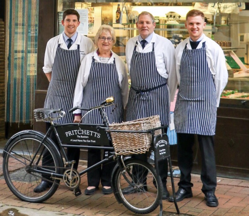 HMGSouthWest's tweet image. #SmallBusinessSaturday may be over, but small businesses are as important as ever.

If you&apos;re a small business owner, register on the @SmallBizSatUK business finder so that local people can #SearchLocal and find you.

Sign up for free 👉 bit.ly/3fvxGCb

#ShopLocal 🛍️