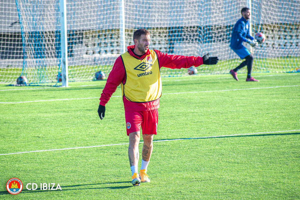 sdibizaip's tweet photo. 😀 ¡Estamos de vuelta!

👉 ¡Comenzamos semana de #CDIbizaCardassar!

#LaCorazonada ♥️ https://t.co/v5yAqr3kHY