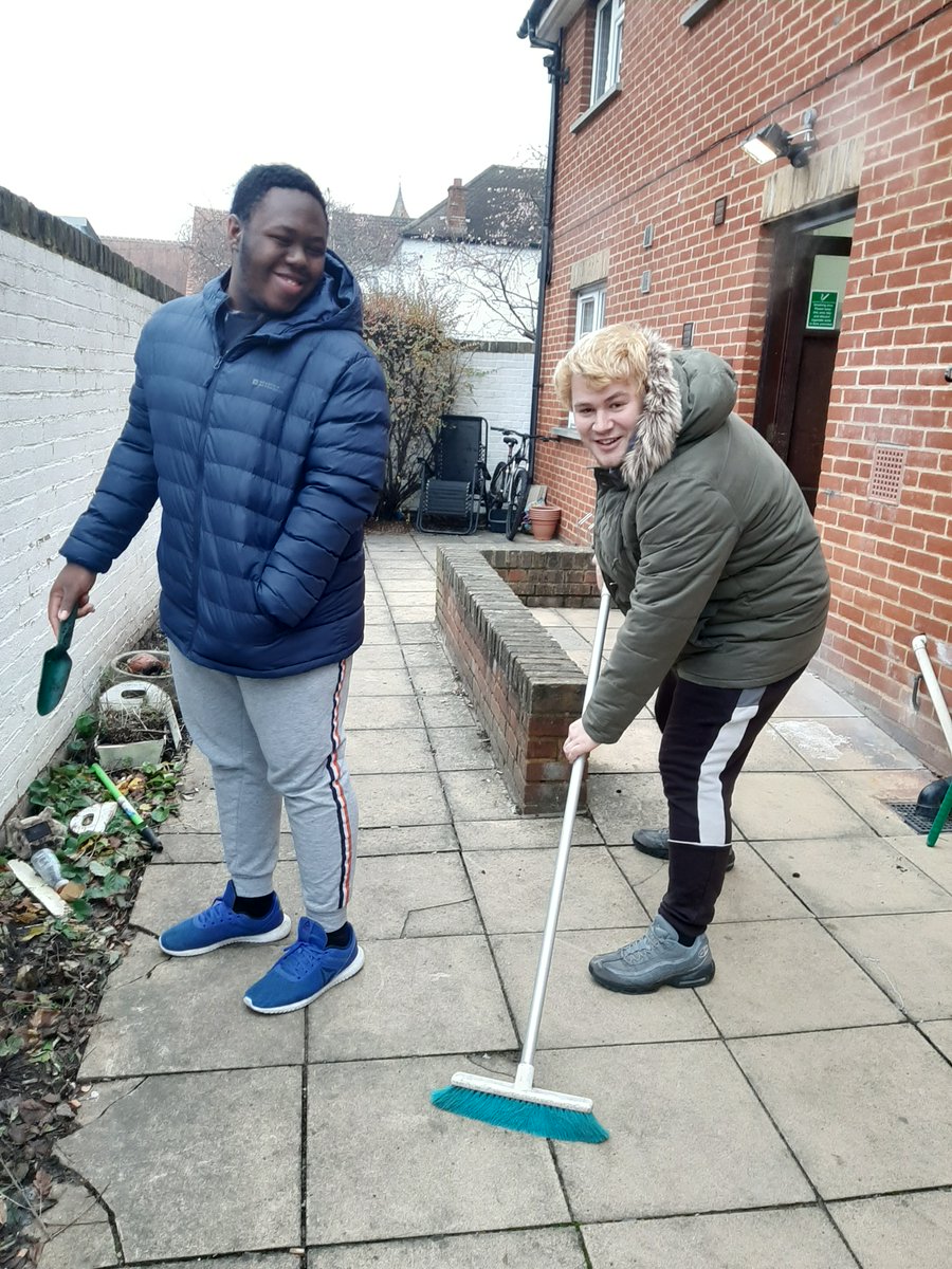 Many thanks to <a href="/farnhammaltings/">Farnham Maltings</a> for donating coats to our clients as part of their #WrapUpFarnham campaign.
Keep safe. Keep well. Keep warm.🧥🙏