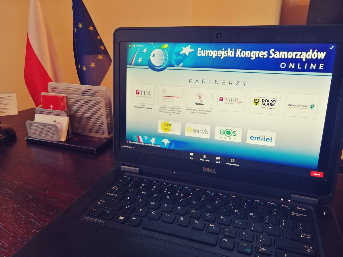MarcinJednoral's tweet photo. #EuropejskiKongresSamorządów tym razem w formie webinarów i paneli dyskusyjnych Online. W tych trudnych czasach, przez dwa dni 08-09.12, szukamy odpowiedzi na pytania, jak wesprzeć polską gospodarkę, wzmocnić lokalny biznes oraz ożywić współpracę międzyregionalną. https://t.co/Z3Tya3dJZa