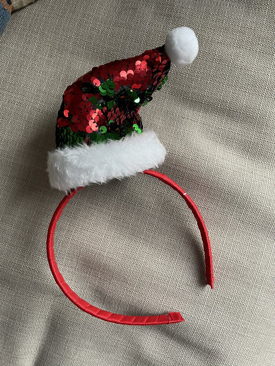 TAoEScots's tweet image. We’ve got our Christmas head gear sorted. 

Get a Wee Beauty Beanie over on our big cartel site. It’s the perfect stocking filler

…ssociationofexiledscots.bigcartel.com

#TAoES #TAoESattire #shopsmall
#scotland #scottish #christmashats #weebeautybeanie #stockingfillers #beanie #christmasgift