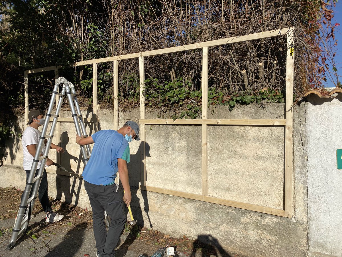 albatrosmulti's tweet photo. Foncière du cèdre se lance dans un nouveau projet : Ensouleïado. Nous avons réaliser pour eux un panneau de chantier en Akilux sur un châssis en bois. https://t.co/MaEOdW6uK5
