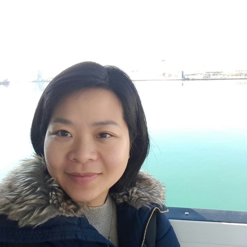  #LabRetrospective, this time for Dr Anh Nguyen. A joint PhD project with  @RaesLab  @VUBrussel, she explored the intersection of  #genes and  #environment for the  #mouse  #microbiome. Post-doc at  @ugent_fwe, now Senior Global Data Manager at  @JanssenEMEA  https://pubmed.ncbi.nlm.nih.gov/23347395/ 