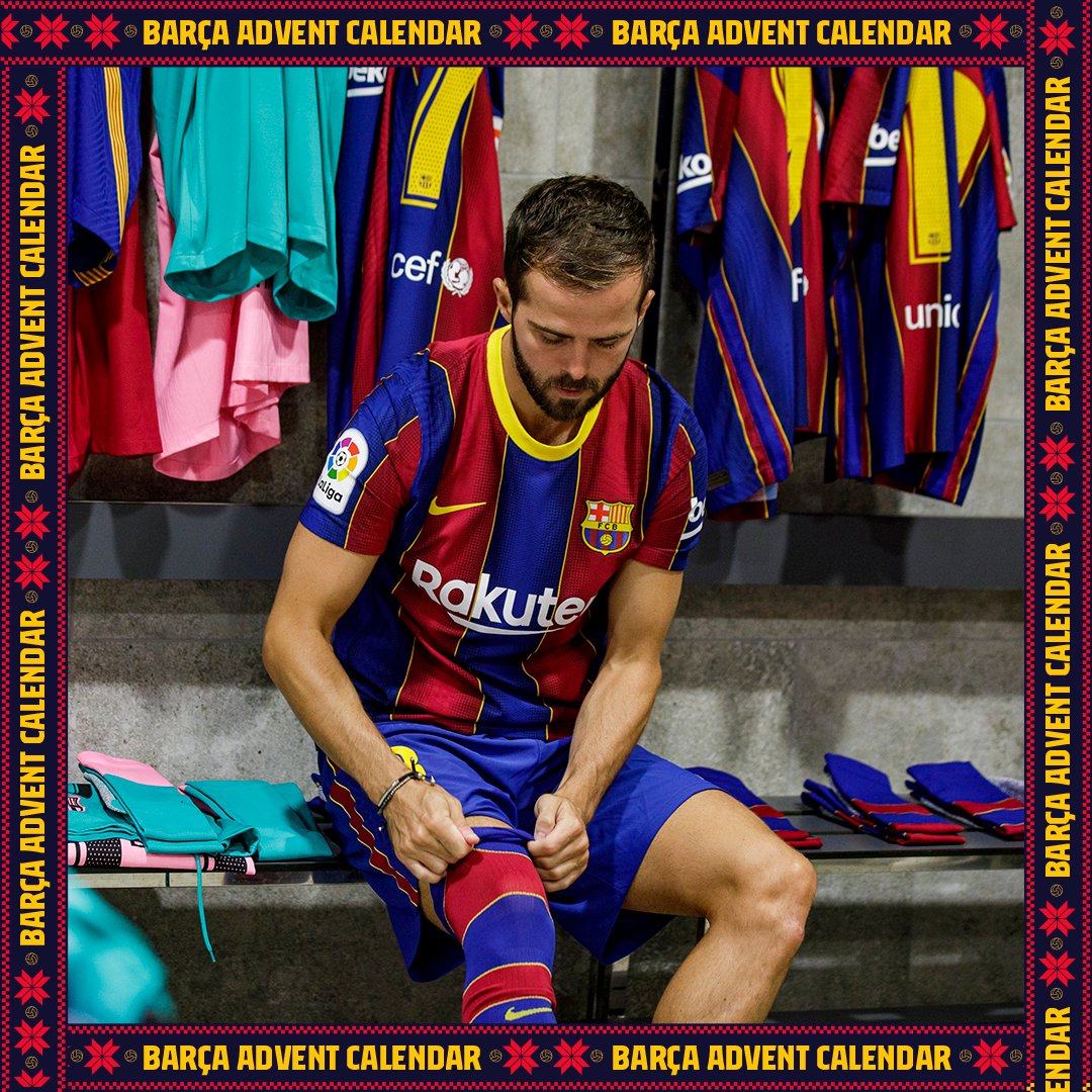 FCBarcelona's tweet photo. Pjanic At The Disco Vol. 8️⃣ https://t.co/bDsR2zI4g3