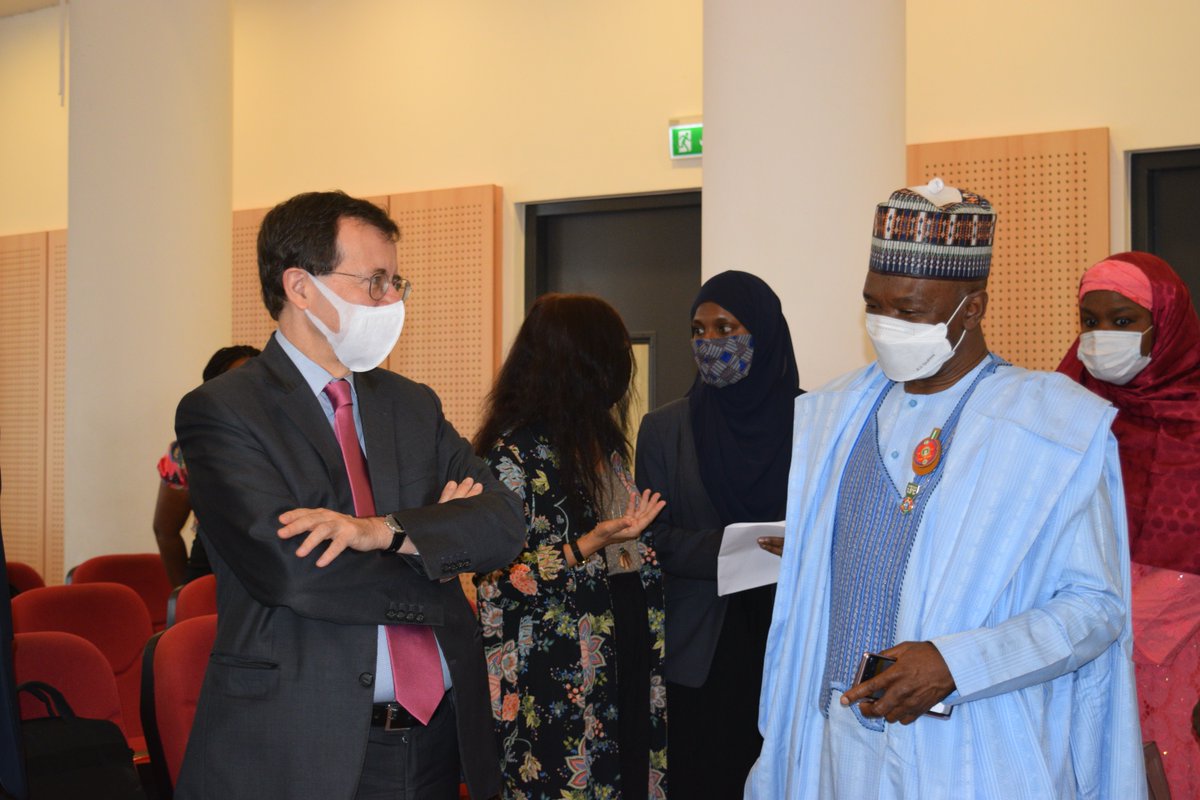FMEnvng's tweet photo. The Hon. Minister of @FMEnvng @DrMuhdMahmood Joined the rest of the world and the Ambassador to @FranceAbuja Mr. Jérôme Pasquier at the @PTDF_Nigeria auditorium Abuja to celebrate the 5th year anniversary of the Climate Change Paris agreement. #ParisAgreement https://t.co/M7YE9eqxLB