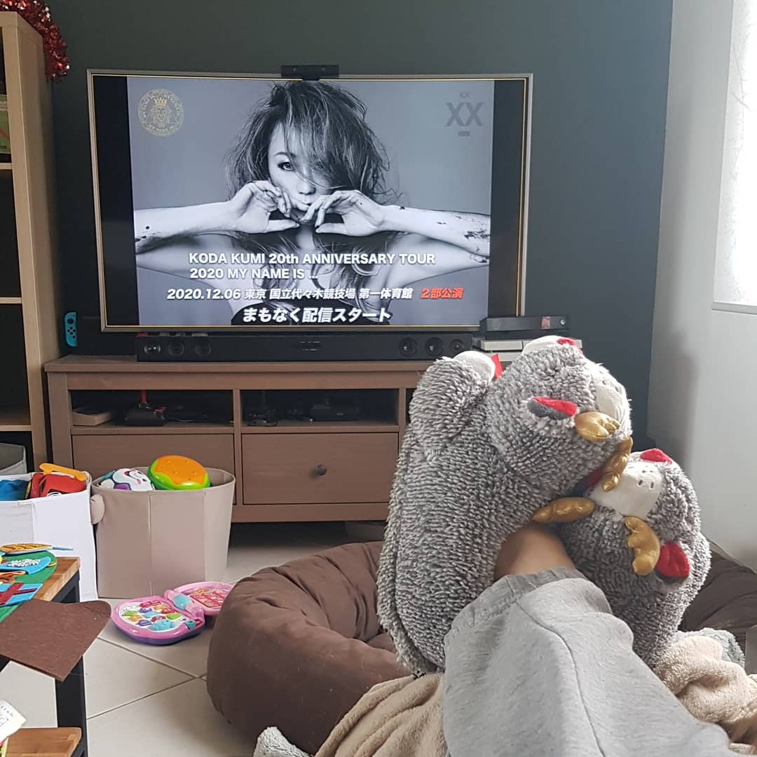 LiDaYu_Ran's tweet photo. Watching 2 #kodakumi shows this week-end with my daughter💕💕
I got the last goods this week and too! What a great timing!
I really love this croctop set, despite by baby bump is growing 😅😂

Wonderful #倖田來未 20 anniversary🥳🥰🎉 https://t.co/QMvEEth7gj