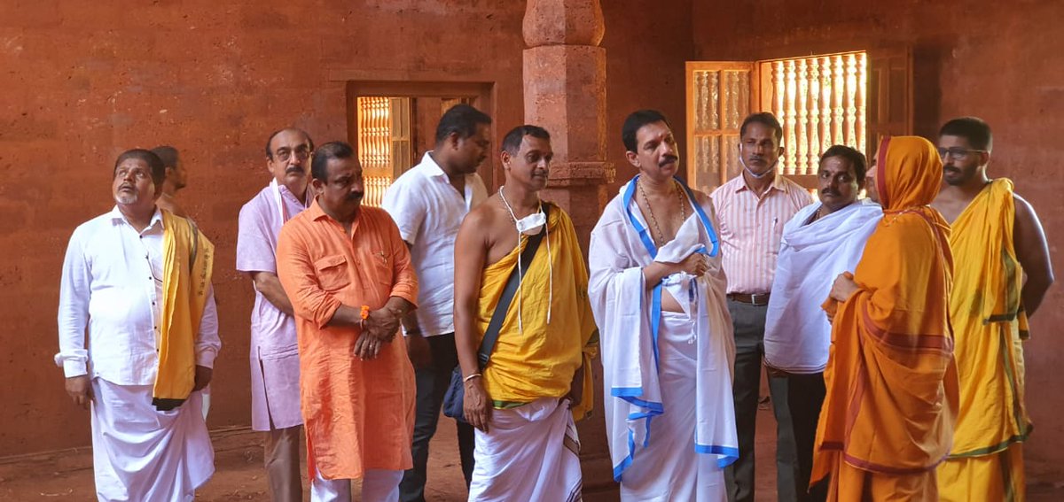 VishnuguptaVV's tweet photo. ಭಾರತೀಯ ಜನತಾ ಪಕ್ಷದ ರಾಜ್ಯಾಧ್ಯಕ್ಷರು ಹಾಗೂ ದಕ್ಷಿಣ ಕನ್ನಡ ಜಿಲ್ಲೆಯ ಸಂಸದರಾದ ಶ್ರೀ ನಳಿನ್ ಕುಮಾರ್ ಕಟೀಲ್‌ ರವರು ಇಂದು ವಿವಿವಿಯ ಕ್ಯಾಂಪಸ್‌ಗೆ ಭೇಟಿಯಿತ್ತು ಸಮಗ್ರ ಚಿತ್ರಣವನ್ನು ಪಡೆದರು.

@nalinkateel https://t.co/iIjc5rsHKd