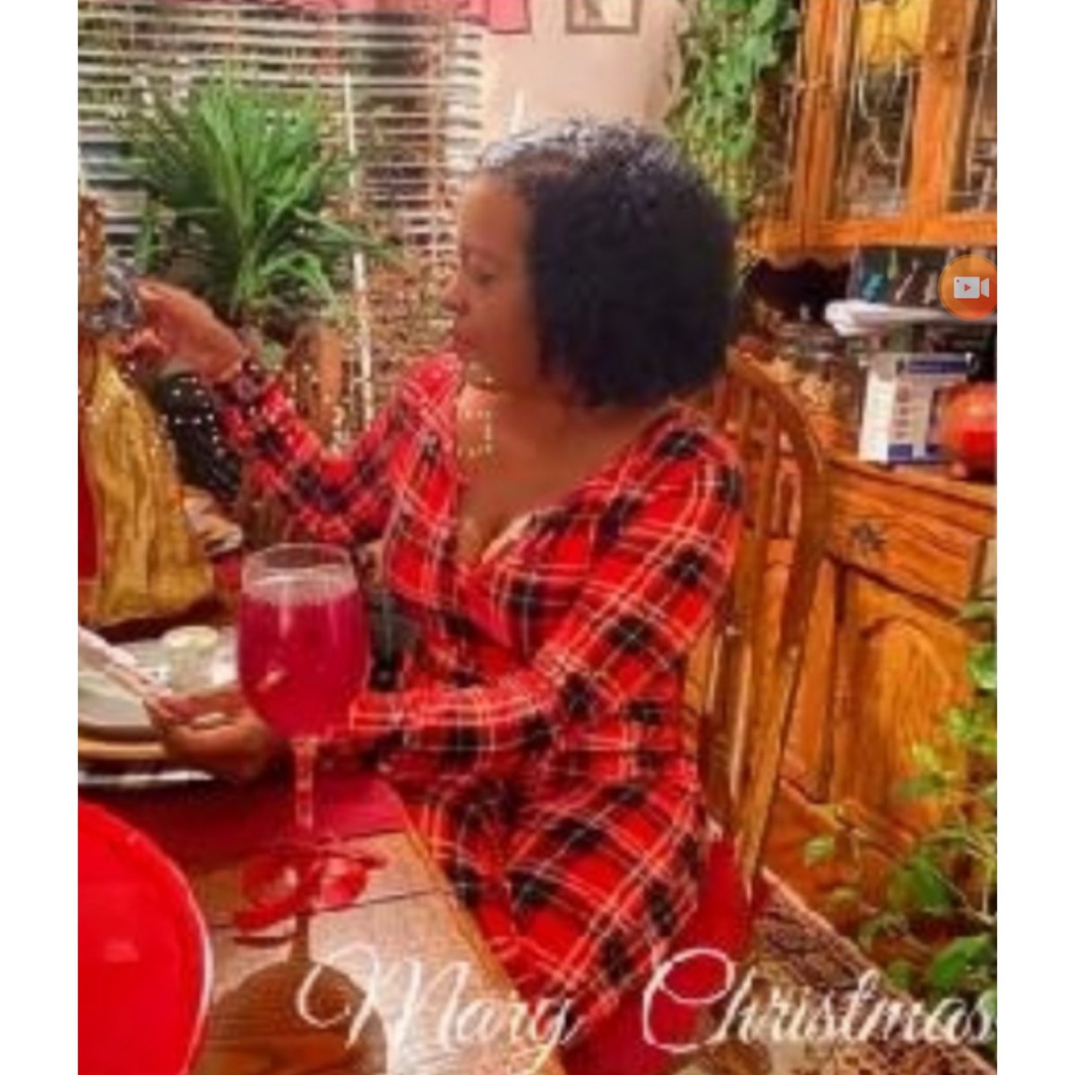 ripgager's tweet image. youtu.be/1zcmzM2I6_M
"What do the lonely do at Christmas?"
Mary G(remake) of the classic song by the Emotions