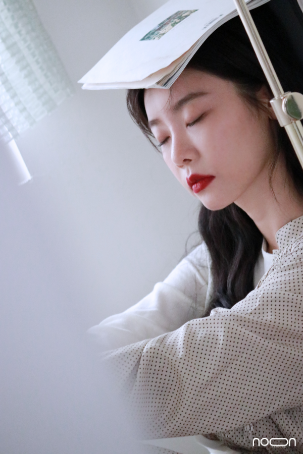 [박소진] Sojin's small rest #2
- 창작스튜디오 기획전 패션화보 비하인드 (출처 : 눈컴퍼니 | 네이버 포스트) naver.me/5tLWJ3Wz 

#소진 #박소진 #Sojin #ParkSojin