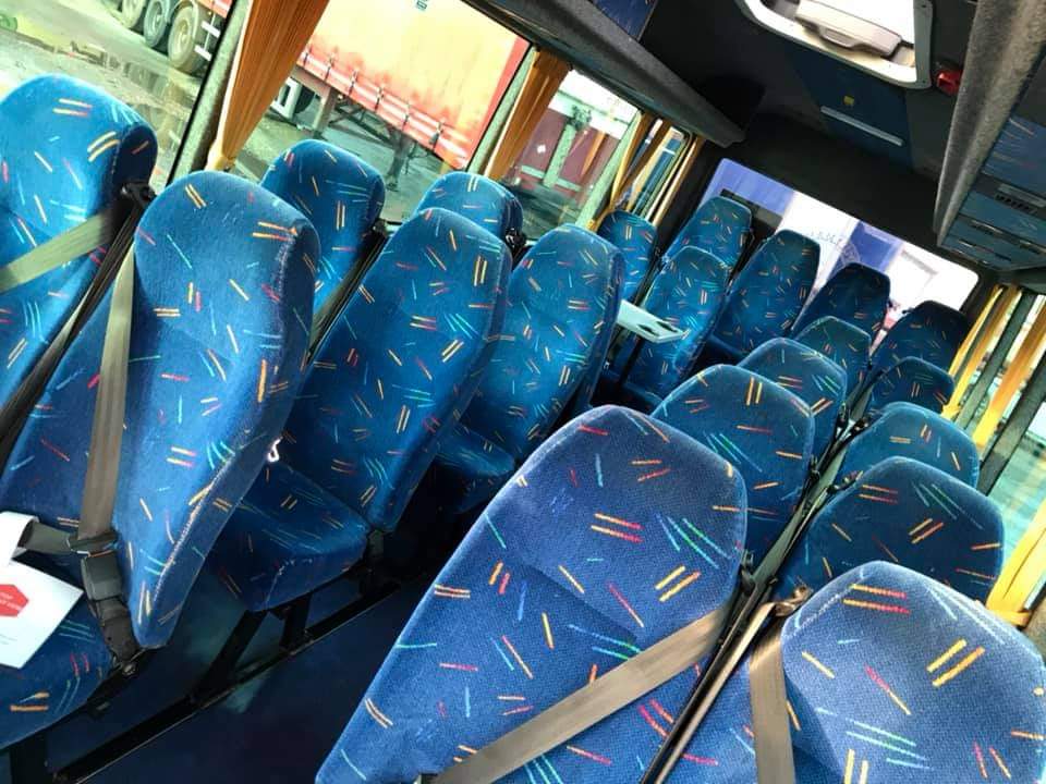 CoachsalesU's tweet photo. 2006 Mercedes Vario 814d
£7,500+VAT 
Euro 4, 24 seats, 3xpoint seat belts 
MOT Until: 29/09/21
Mileage: 463070

Visible rust on bodywork, but drives really well . 

Purchased as seen, no warranty given or implied. 

Contact Tom 07753670745 or Kevin 0752591254 for more information https://t.co/ldewDYFlN8