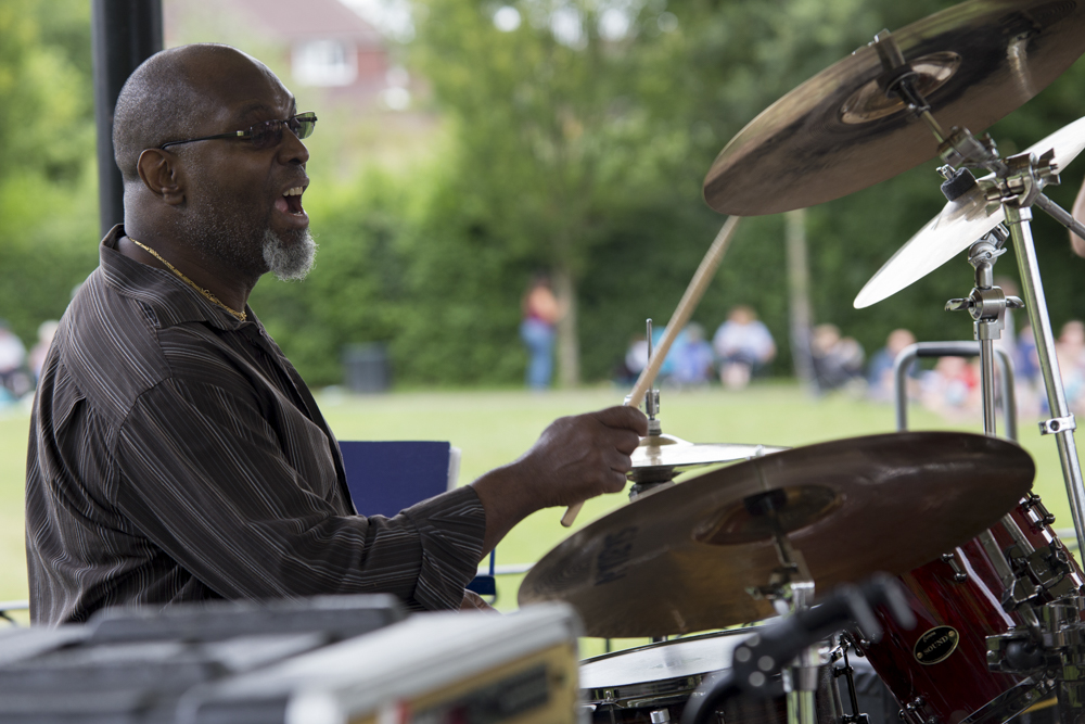 Happy Birthday to Sam Kelly, 71 today 