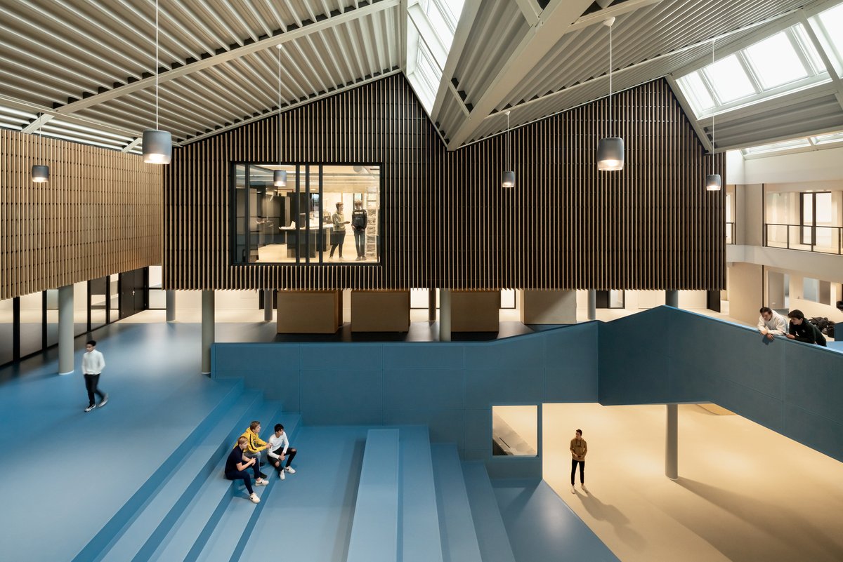 NOAHH_network's tweet photo. Construction completed for the Christelijk Lyceum Veenendaal! In collaboration with @HEVO_actueel #NOAHH #networkorientedarchitecture #CLV 
Photos by Katja Effting https://t.co/zXfbDRpa4A