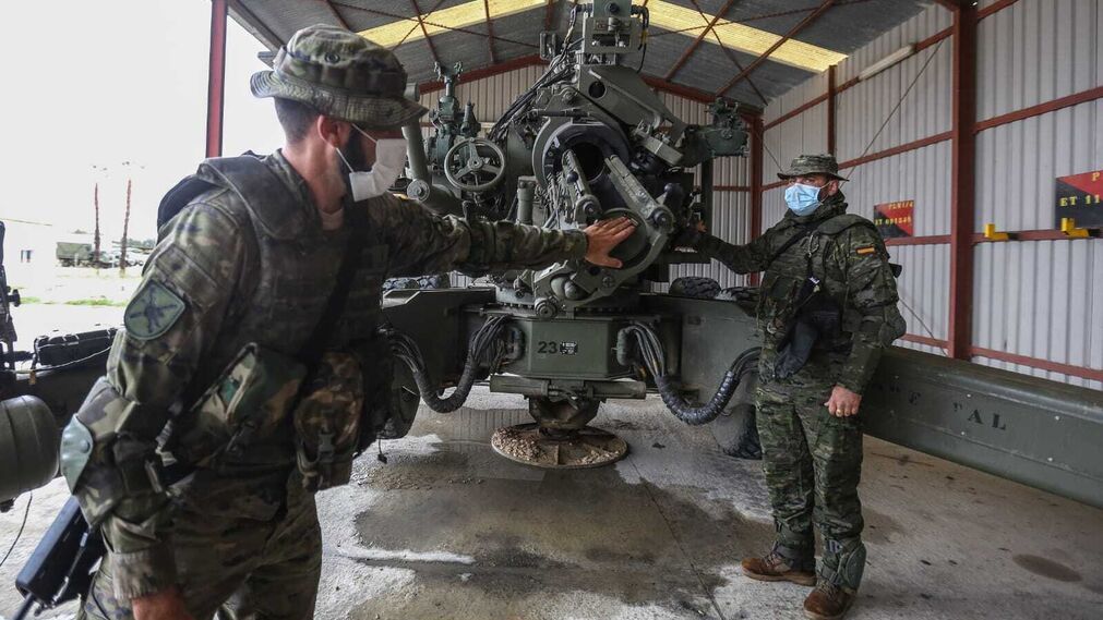 diariocadiz's tweet image. Aquí os dejamos un resumen gráfico del RACTA-4 de #Camposoto, los últimos artilleros de la costa. Si quieres ver más imágenes, pincha en el link 👇@AytoSanFernando @EjercitoTierra
 ddcadiz.info/huub73