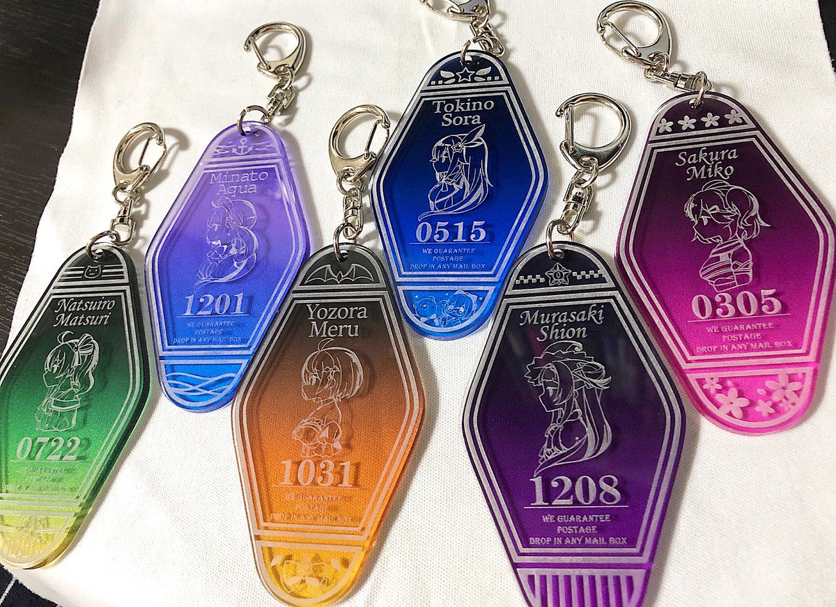 A.knight ホロライブ モーテルキーホルダー