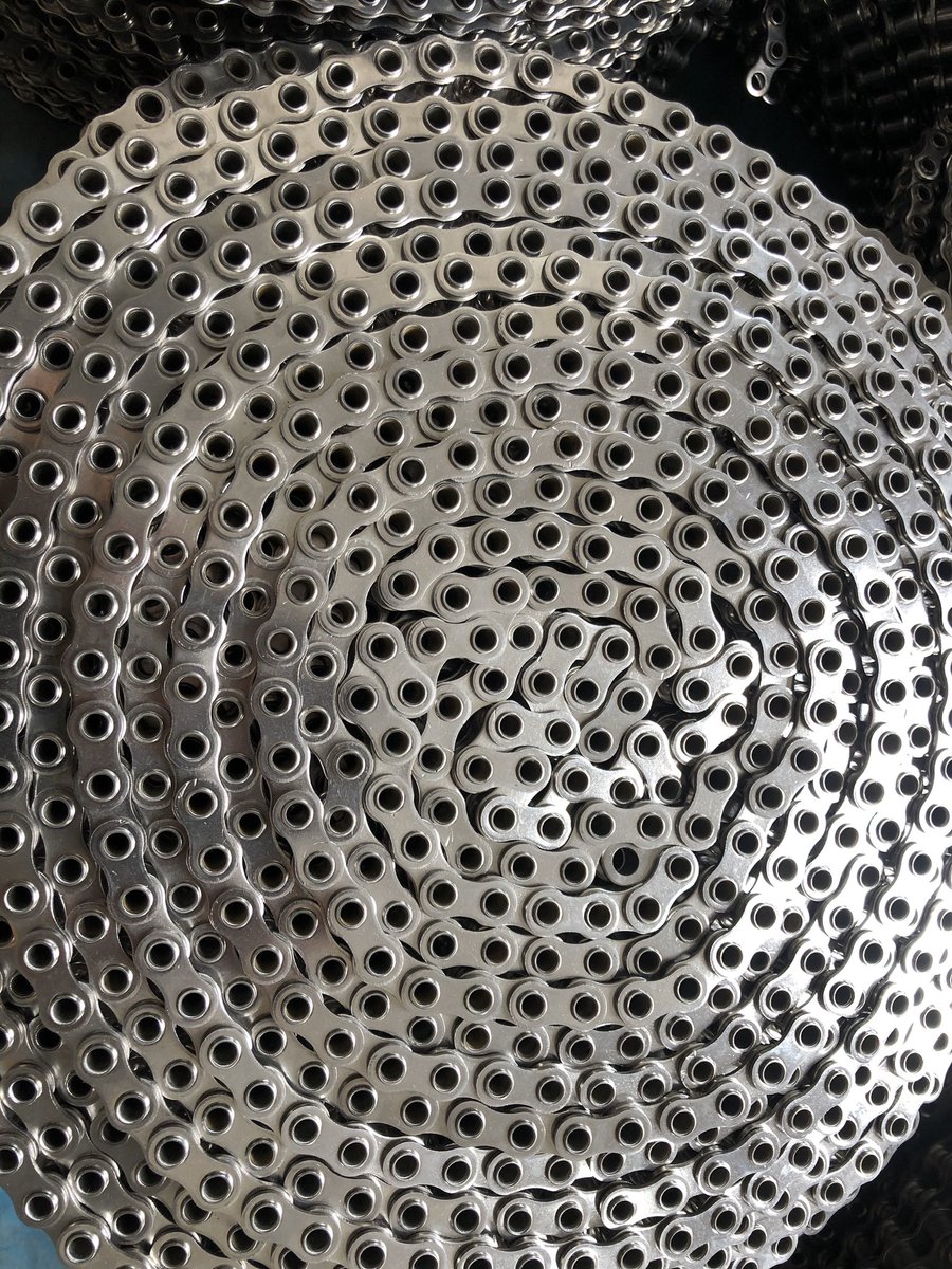 bisonchain's tweet photo. Hollow pin chains it work for conveyor system. We have good experiences. Just let me know your need, we will offer good service. #rollerchain #rollerchains  #conveyorbelt #conveyorsystems #conveyorchain #chain #chains #conveyorsystem #powertranmission https://t.co/uYBfxZKIBW