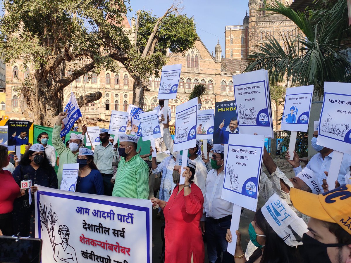 MaldeNimish's tweet photo. Protest rally in Mumbai
Point to be noted.....👇
#आज_भारत_बंद_है 
#भारत_बंद_सफल_रहा https://t.co/NCuQfUdsAx
