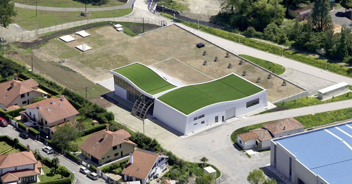 Ayer, en La Nueva España: Vicios nacionales: Señas de identidad dlvr.it/RnCwTF