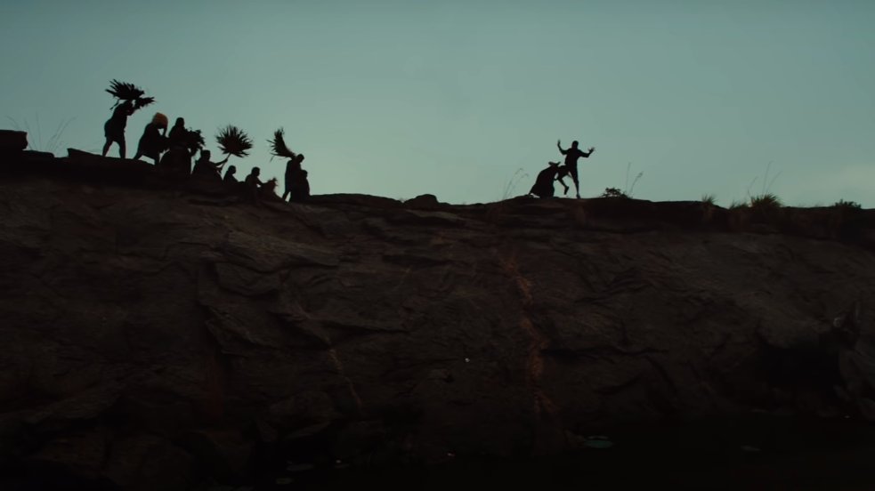 Check the THREAD !!Silhouette Shots of  @Suriya_offl movies.Starting from  #SooraraiPottru   till  #PoovellamKettuppar