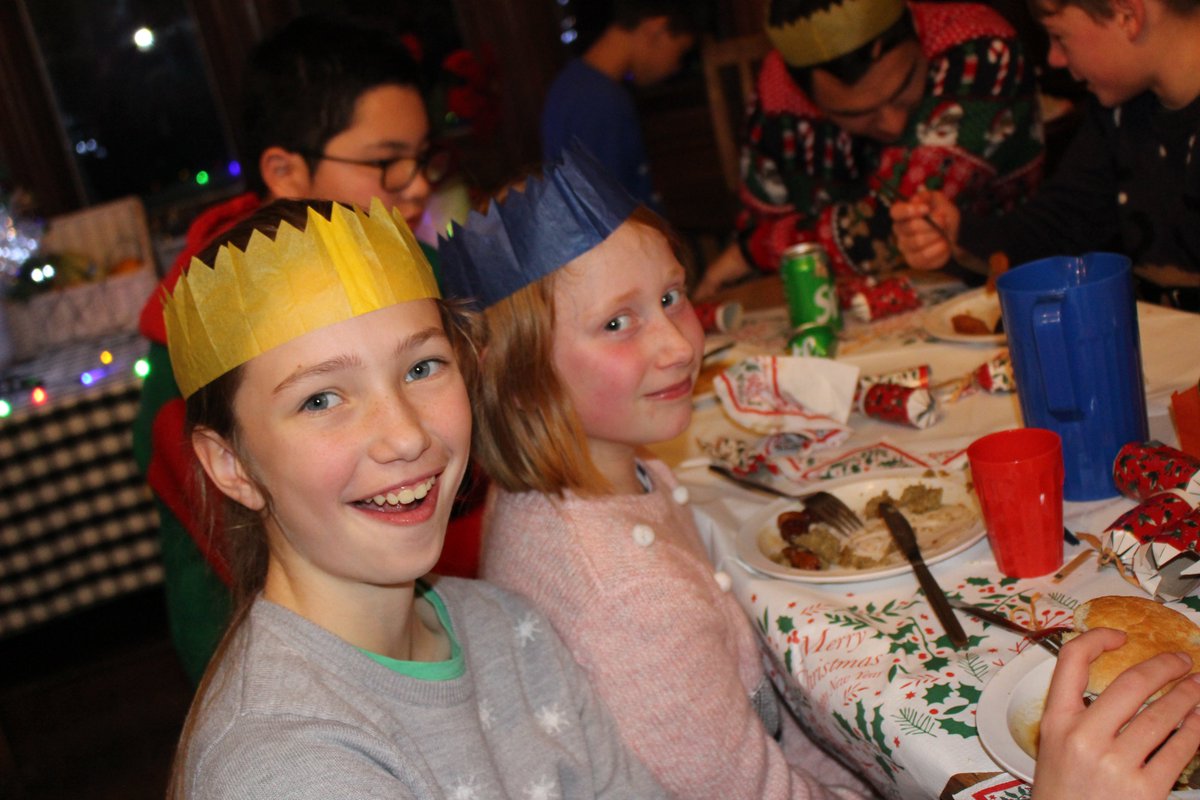 PerrottHill's tweet photo. Now that's what we call a Christmas activity weekend for Years 3-6! Many thanks to our Christmas elves, who brought the fun and laughter by the bucket load. #teamperrott #iloveboarding #awardwinningboardingschool #activityweekend #northperrott #somerset https://t.co/QJHm1jXf8K