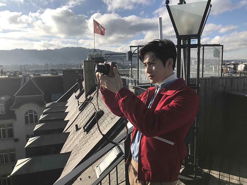 junmyeon as a tourist 