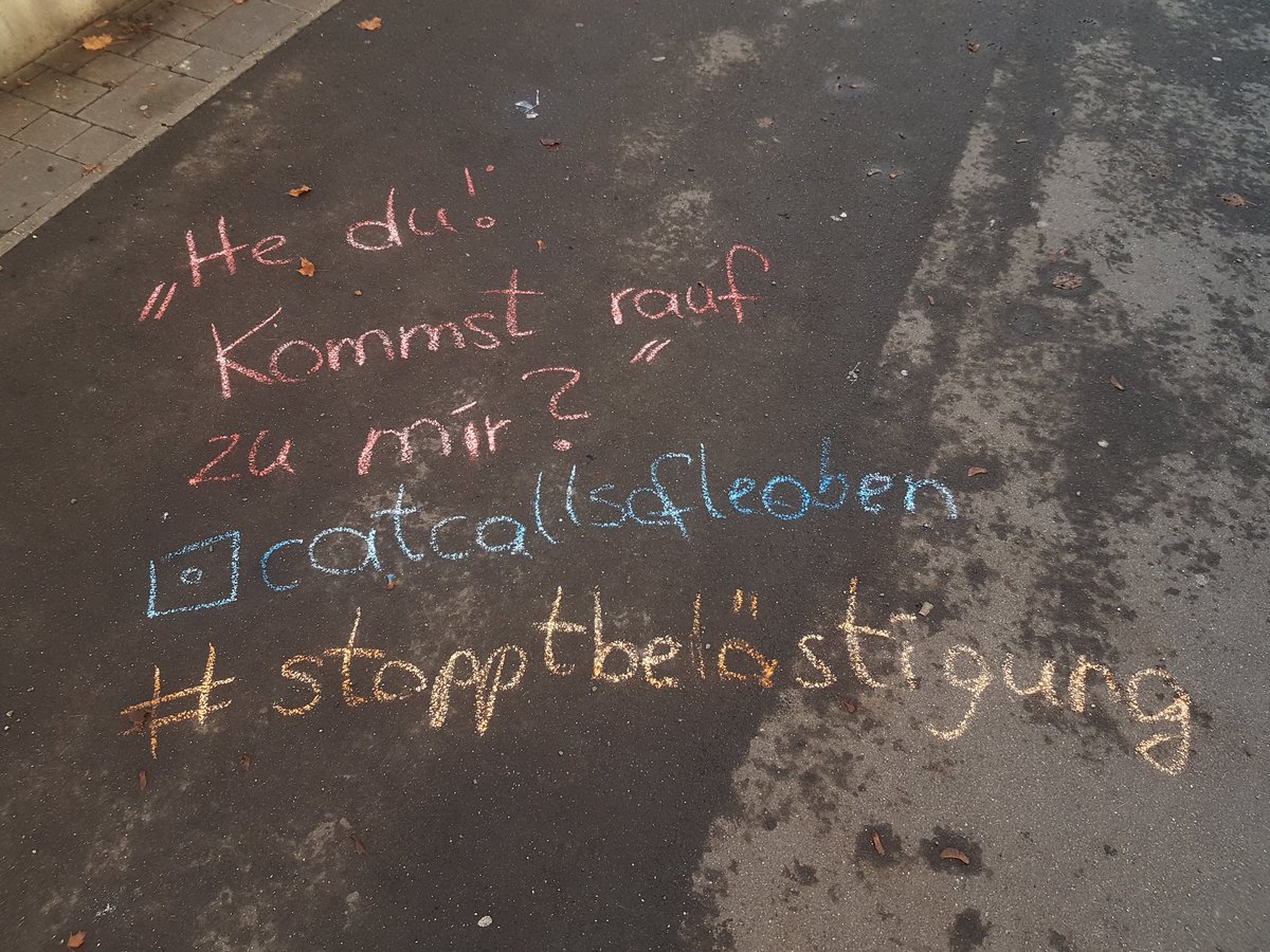 catcallsofleob1's tweet image. Vielleicht wurde der kläglich Rufende einst von seinem bösen Stiefvater eingesperrt, um seine Unschuld zu bewahren und die Rettung einer tapferen Kriegerin zu erwarten - und dies sind seine verzweifelten Versuche, Aufmerksamkeit auf sich zu lenken? instagram.com/p/CIf1CAJHsXi/…