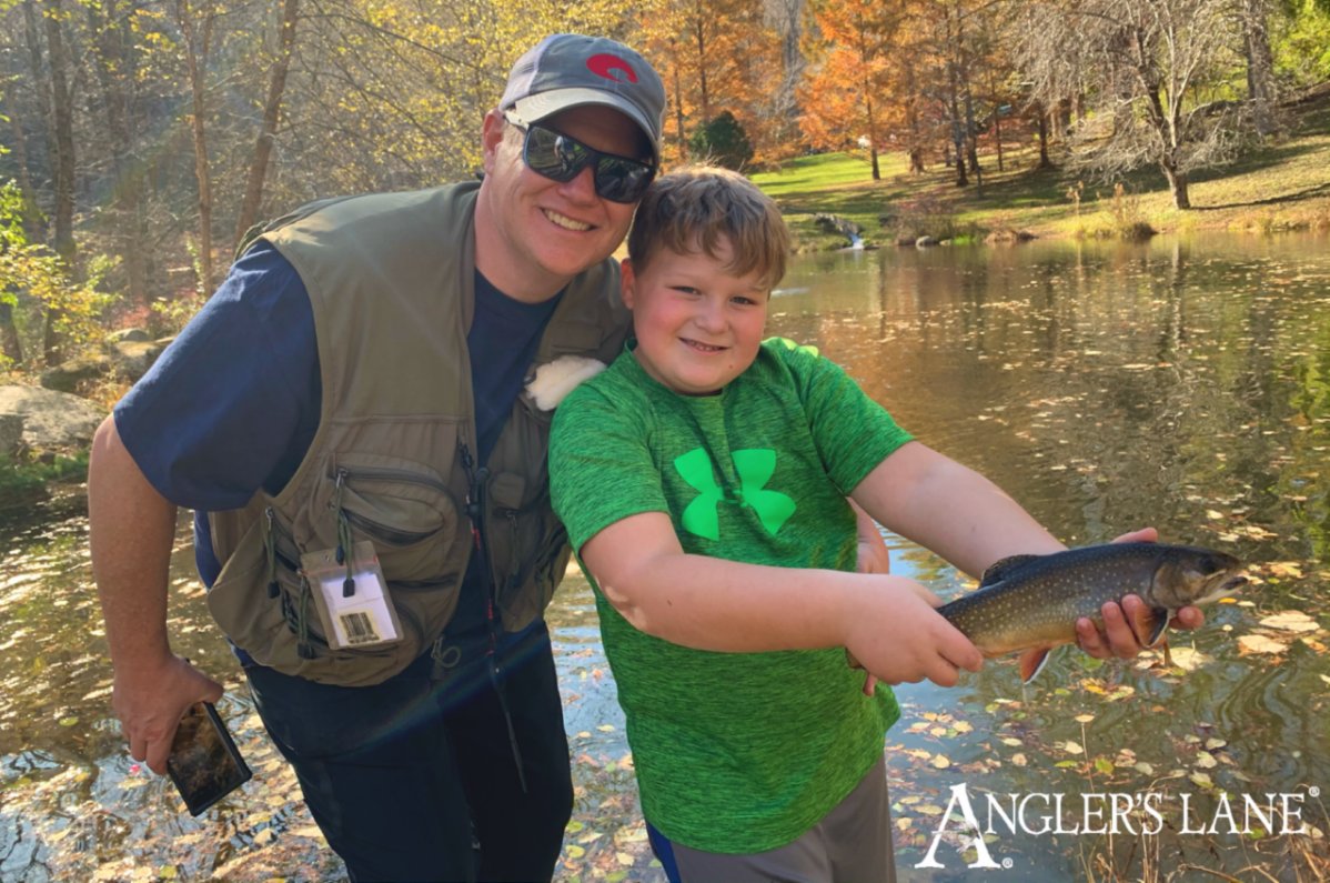 AnglersLane's tweet photo. Holiday Fly Rod combo specials - Free fly line plus free Day Pass to Rivenridge at Piney Forks or Stonesthrow on Jackson Properties. https://t.co/lHCKD9Jvu6 https://t.co/MQDBnrXaHJ