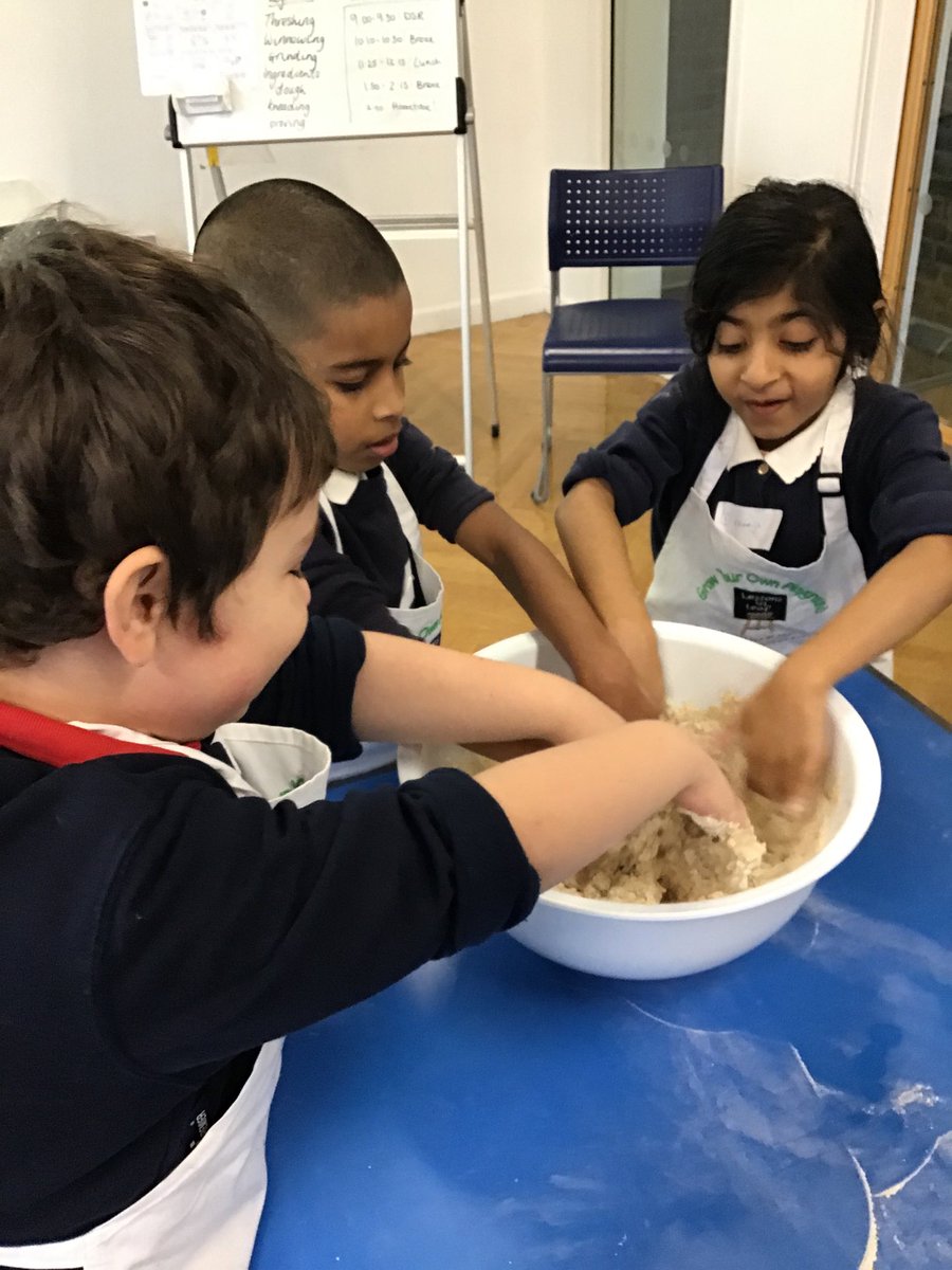 MayflowerSch's tweet photo. #okeeffe are bakers today! We are making our own loaves of bread! It’s gooey work but we’re having lots of fun and learning all about wheat, yeast and the whole bread making process! #lessonsInLoaf https://t.co/nz1srnUrcJ
