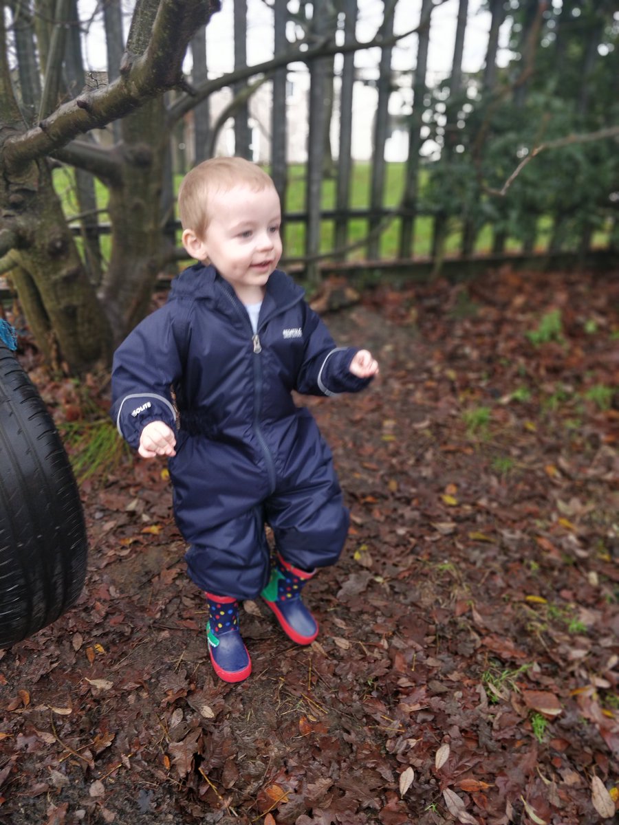 NurserySmos's tweet image. This boy had so much fun exploring the nursery garden today😀. Splashing in puddles💧and playing with the tyre swing. #littleexplorer #puddlesplashing @SMOSPrimary
