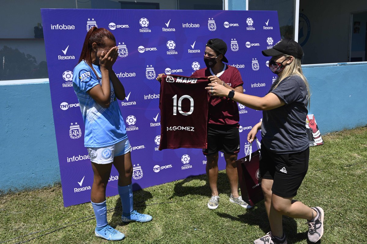 While the opposition, Lanus, won 7-1 on Monday, they presented Mara with a No10 Jersey with her name on the back. "It was moving, I wasn't expecting it,"