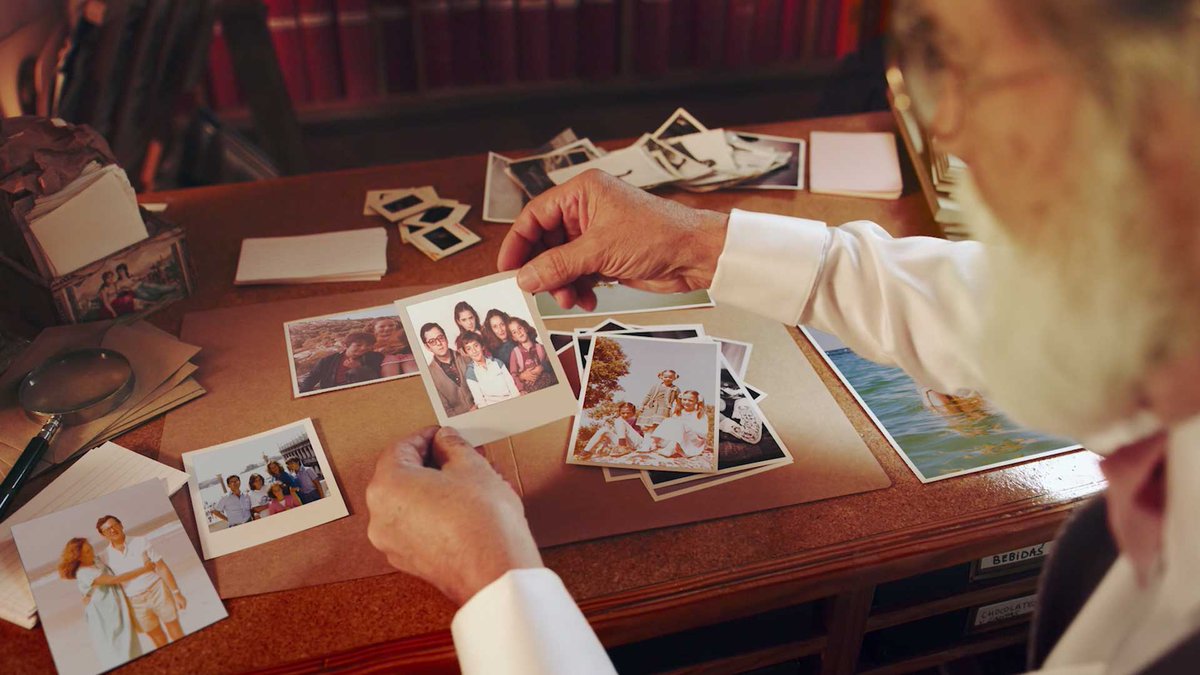 Movicutsapp's tweet image. ⏳ 𝙉𝙤 𝙧𝙚𝙘𝙤𝙧𝙙𝙖𝙢𝙤𝙨 𝙙𝙞́𝙖𝙨, 𝙧𝙚𝙘𝙤𝙧𝙙𝙖𝙢𝙤𝙨 𝙢𝙤𝙢𝙚𝙣𝙩𝙤𝙨  ❤️
Toda una vida llena de #recuerdos, anécdotas, momentos mágicos e irrepetibles que pueden quedar inmortalizados en un videoálbum único. Crea tu #video #regalo 🎁 
➡️  movicuts.com/movies-memories