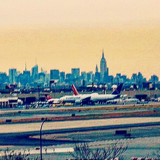AMuseAway's tweet photo. #TravelTipTuesday Save a few bucks visiting #NewYorkCity &amp; stay in Newark. Save time &amp; money flying to Newark Airport. 30min train ride from Newark to #PennStation. #Airport shuttles or buses are cheap too. Here's a bad photo I took in 2010 on the train from #Newark #NYC #Travel https://t.co/SPVamWVI4B