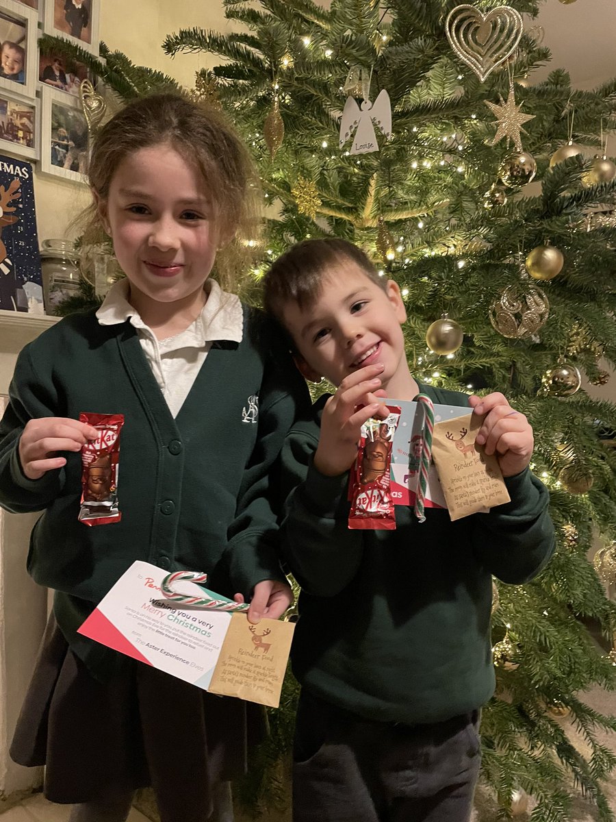 Thank you to the wonderful Aster Experience Elves for the lovely gifts for my two that landed on the doormat this morning #kidsofaster <a href="/AsterGroupUK/">AsterGroupUK</a> 🎄🎅🏼#ChristmasIsComing