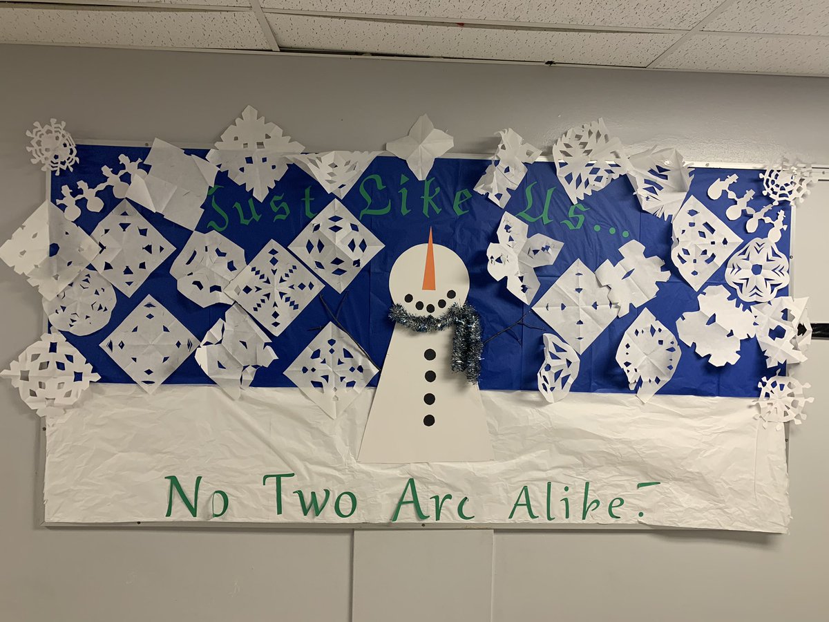 PalmerRapids_PS's tweet photo. Christmas Bulletin Boards! #PRPSRocks #sharethegood https://t.co/v6m7JgWQ2z